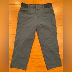 Title Nine Clamber Capri Pants Size 8 Titan Blue Stretch Outdoor Hiking 530903